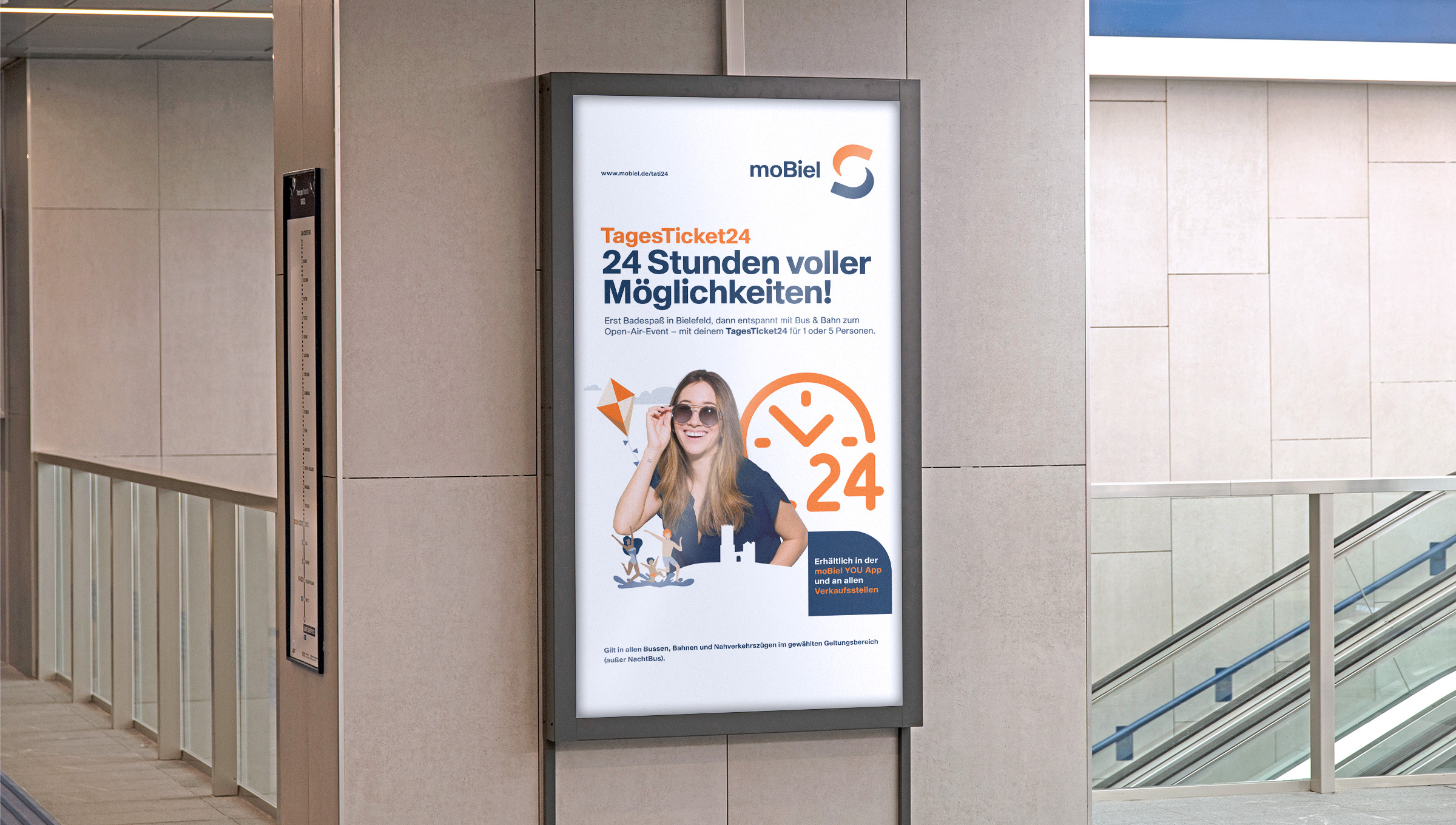 Projektbild moBiel Kampagne zum TagesTicket24, Video-Säule